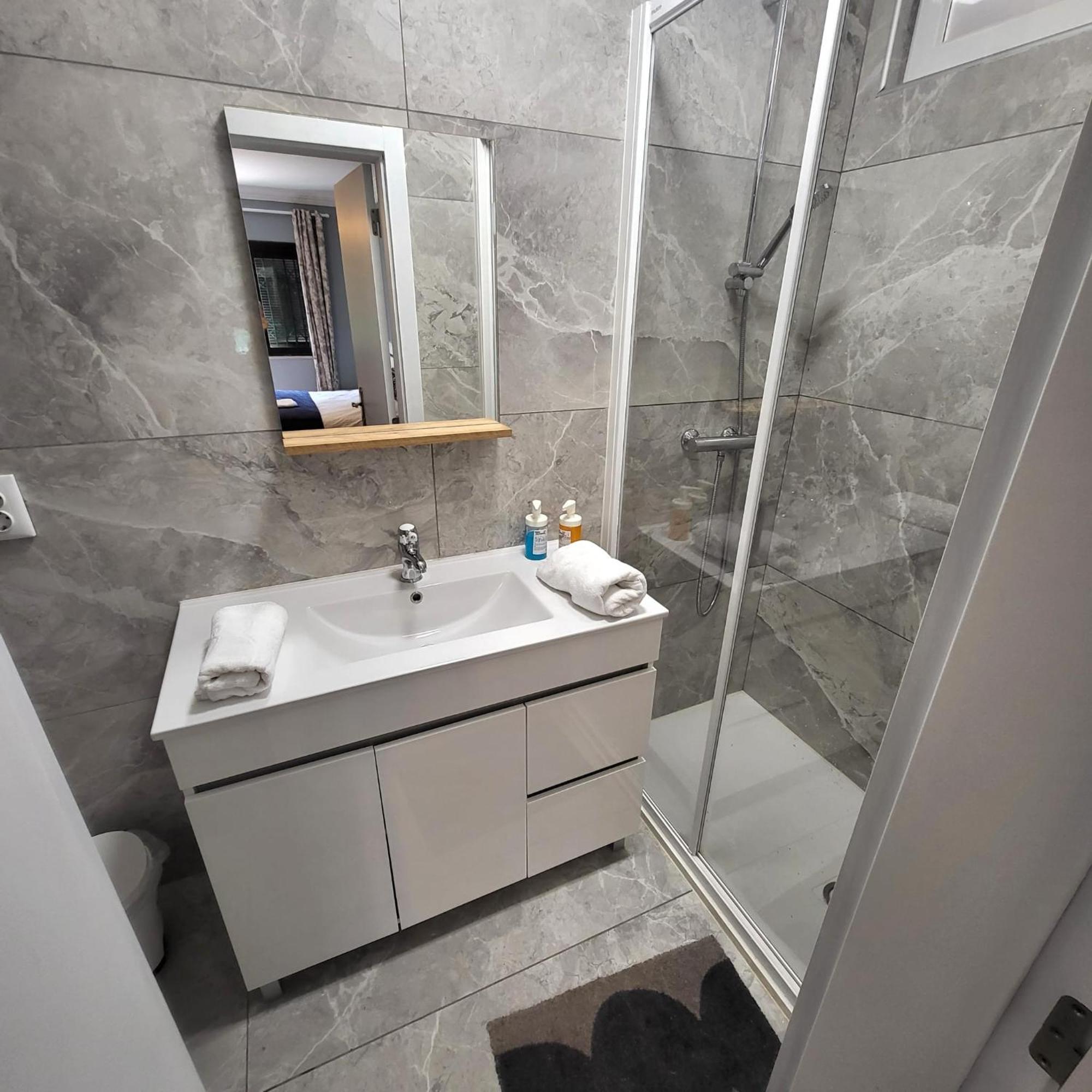 Oeiras Lagoas Parque ,Elite Home Porto Salvo  Ngoại thất bức ảnh